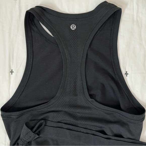 Lululemon Swiftly Speed Tank *Cinch |  Size 4 | EUC - Picture 4 of 12